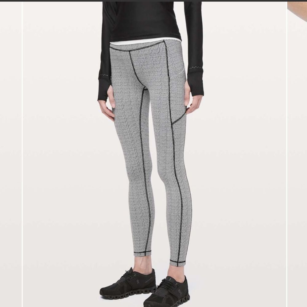 Lululemon Speed Up Tight *Full-On Luxtreme 28"
